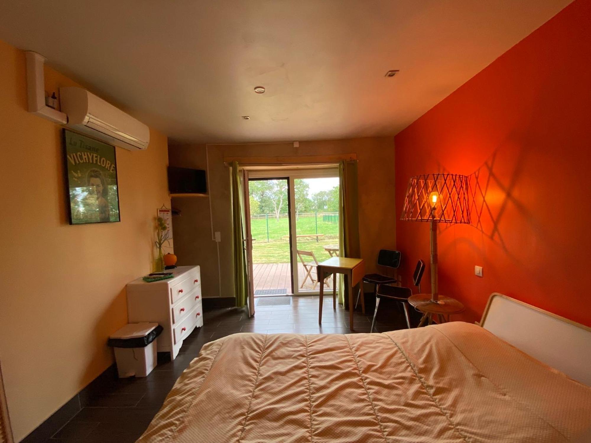 La Malcotais Bed and Breakfast Noyal-Chatillon-sur-Seich Exteriör bild