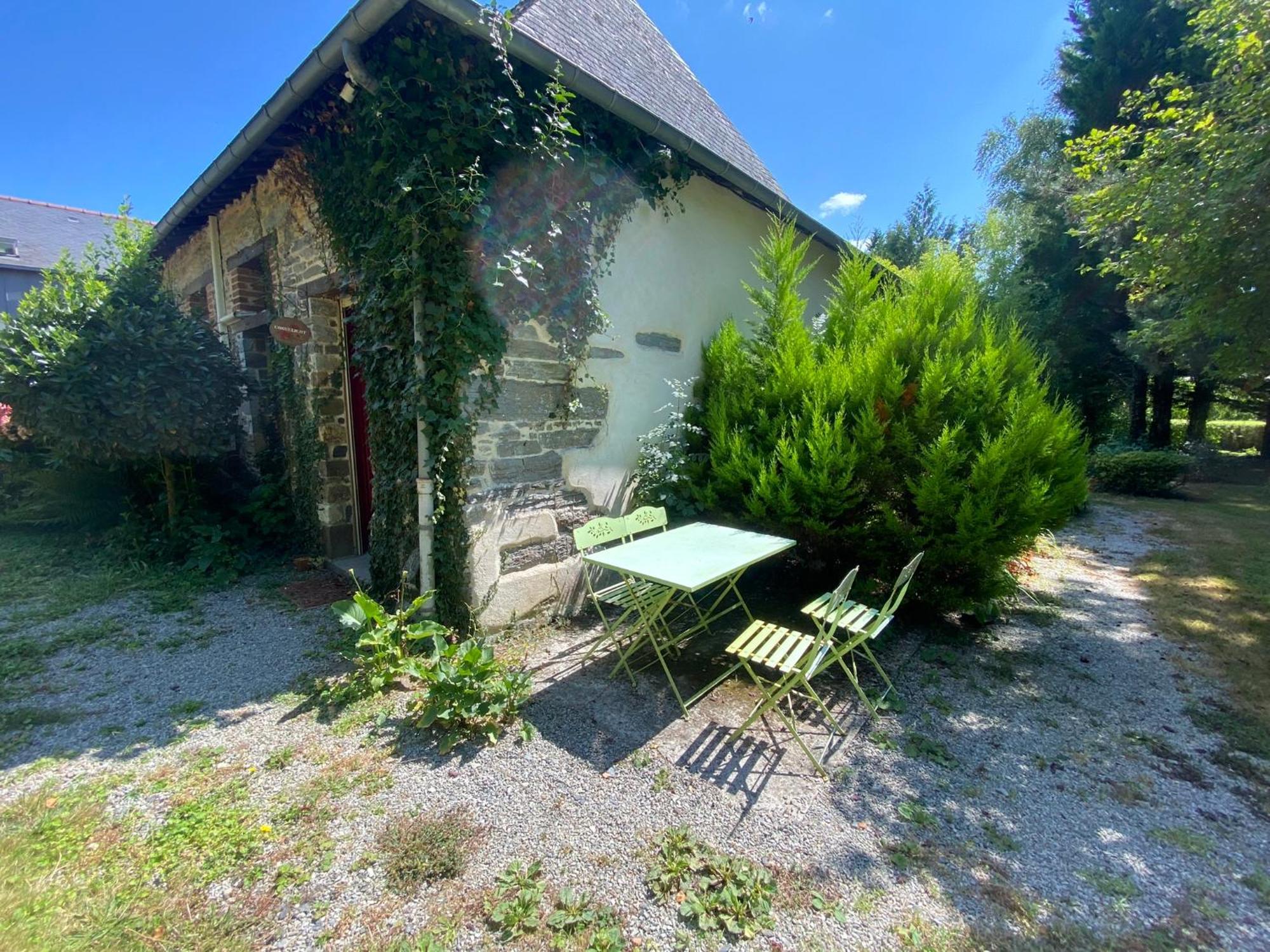 La Malcotais Bed and Breakfast Noyal-Chatillon-sur-Seich Exteriör bild